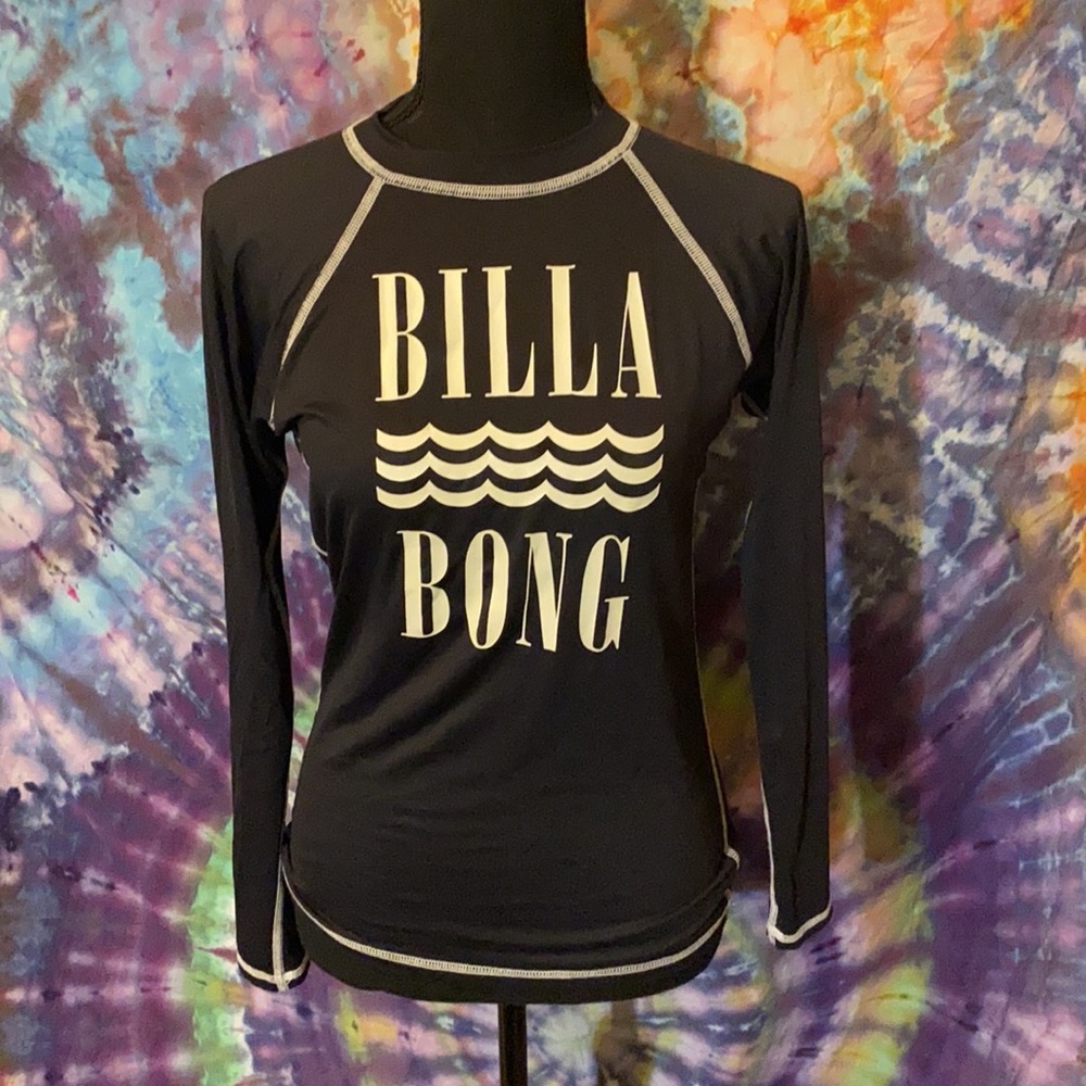 BILLABONG LONG SLEEVE RASH GUARD💘